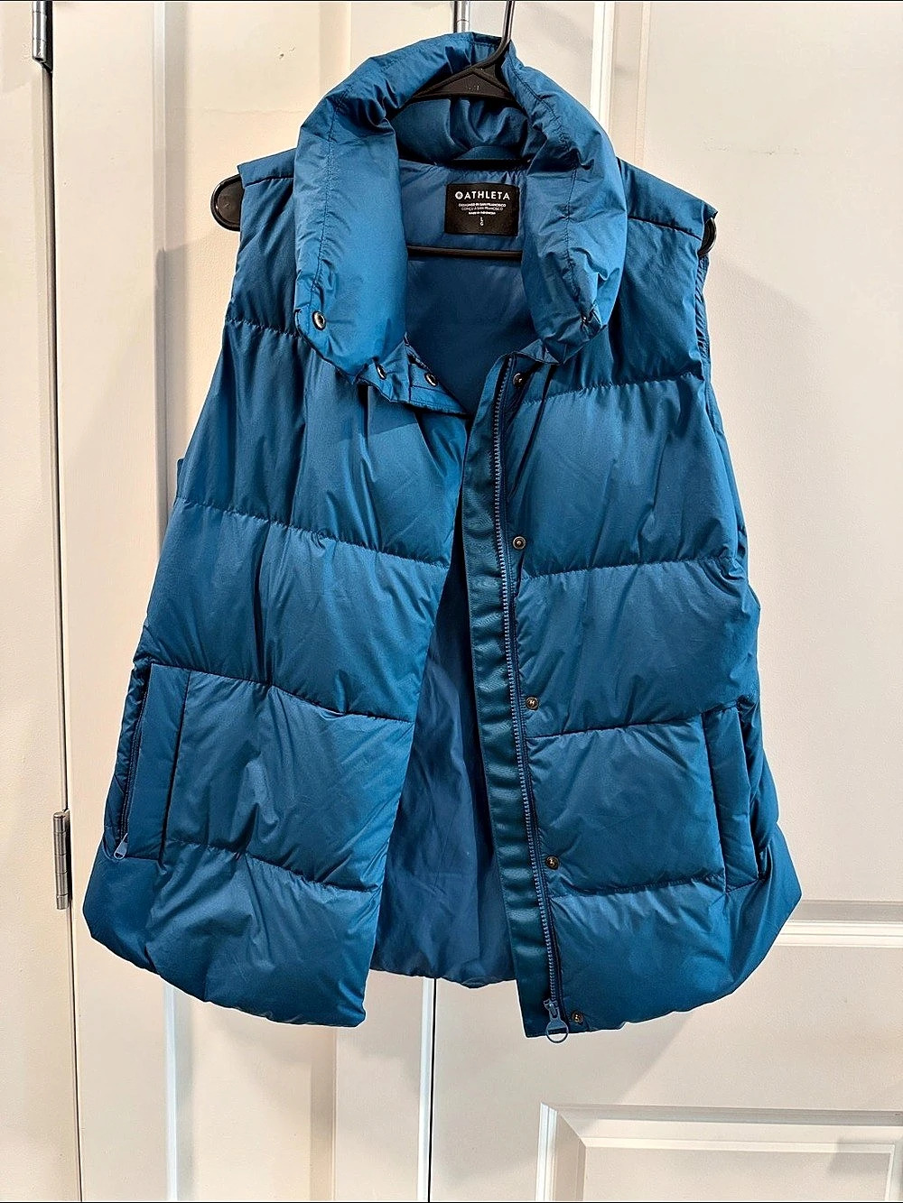Athleta Puffer Vest in Blue Size Large Like New